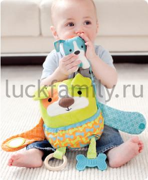 Подвесная игрушка Skip Hop Hug & Hide Activity Toy