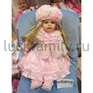 КУКЛА ВИНИЛ ОЗВУЧ., РУСС. ЧИП, ГОВОРИТ 100 ФРАЗ В ПАК. 60СМ в кор.12шт ― Luckfamily.ru