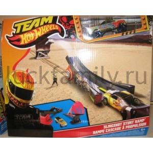 "МАТТЕЛ". HOT WHEELS®" СЕРИЯ "ГОНОЧНАЯ КОМАНДА. НАБОР ДЛЯ ТРЮКОВ. в кор.3шт ― Luckfamily.ru